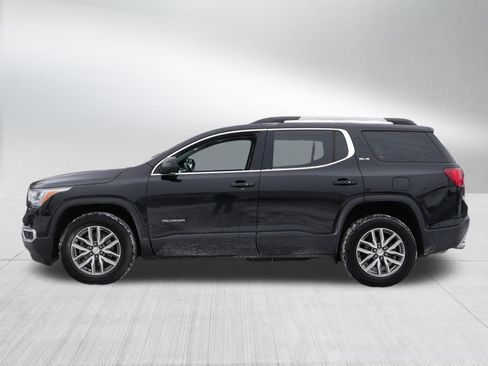 Used 2017 GMC Acadia SLE image 4