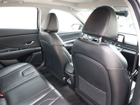 Used 2024 Hyundai Elantra Limited image 51