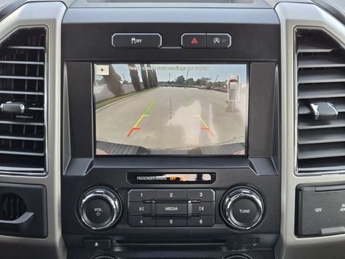 Used 2018 Ford F150 Lariat RWD image 14