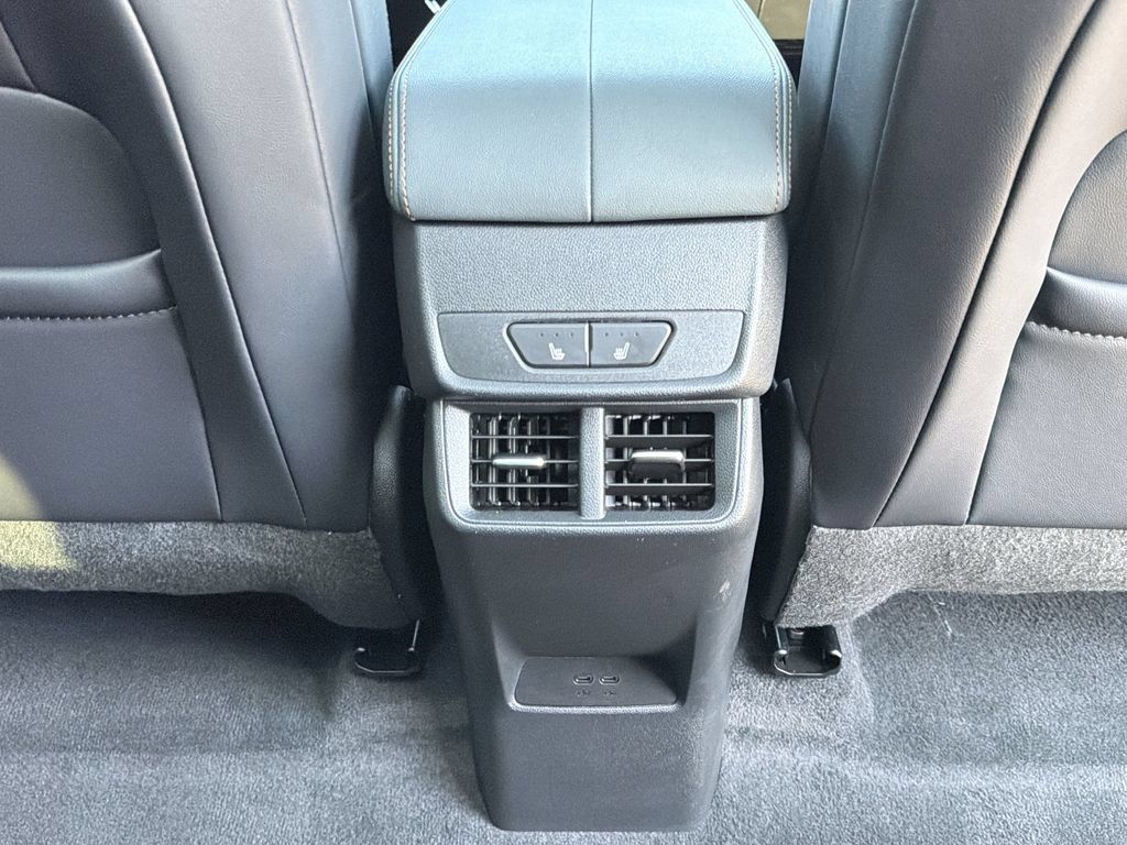 Used 2026 GMC Terrain AT4 w/ Convenience Package III AWD/4WD image 21