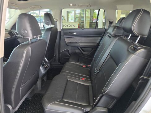 Used 2023 Volkswagen Atlas SEL AWD/4WD image 39