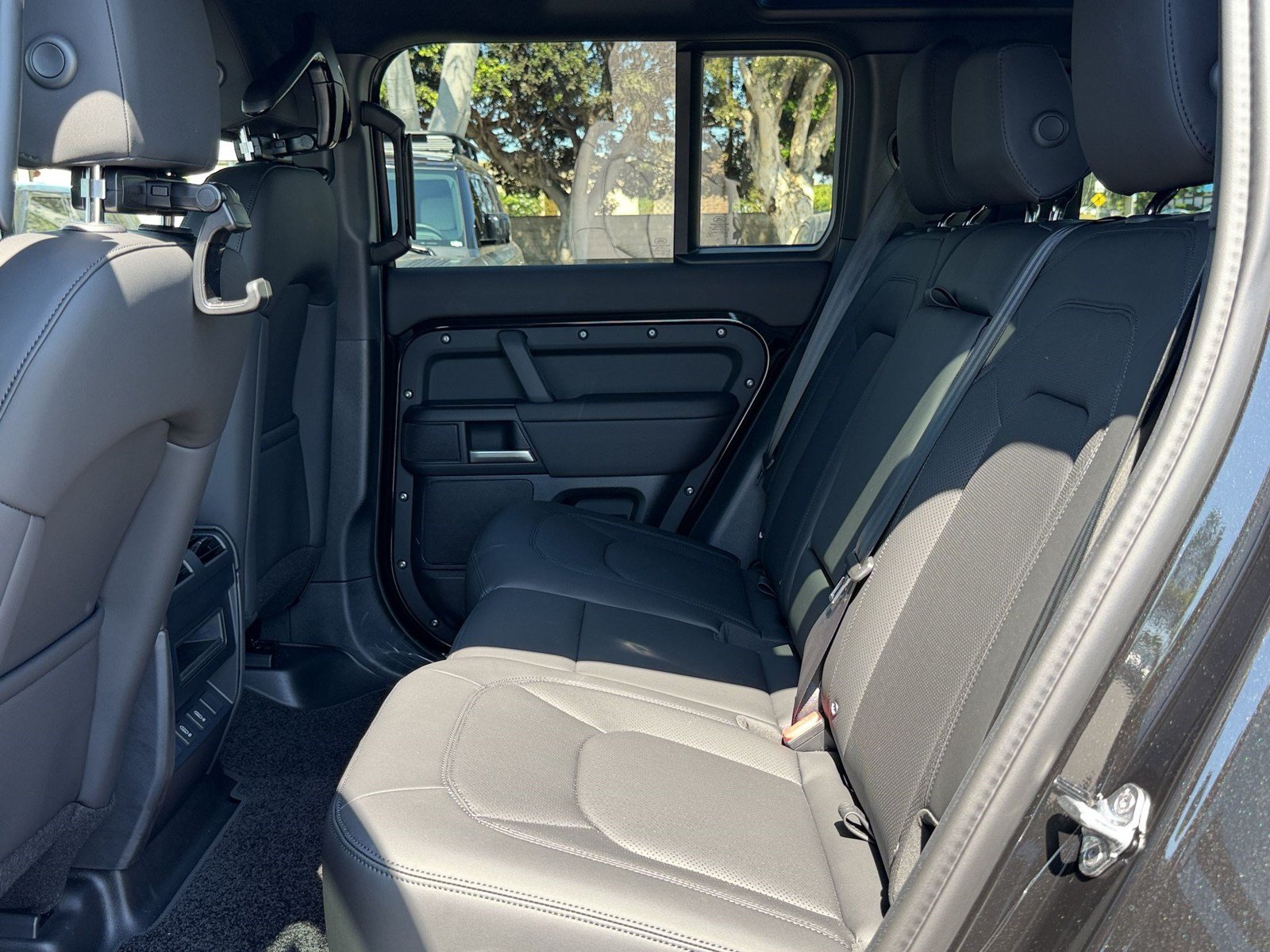 New 2026 Land Rover Defender 110 S AWD/4WD image 24