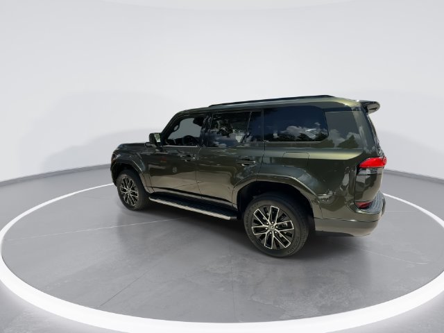 Certified 2025 Lexus GX 550 w/ Cold Area Package AWD/4WD image 5