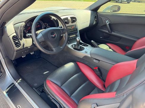 Used 2007 Chevrolet Corvette Z06 w/ Preferred Equipment Group RWD image 15