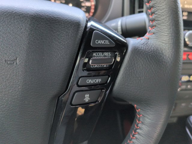 Used 2025 Nissan Frontier PRO-4X AWD/4WD image 23
