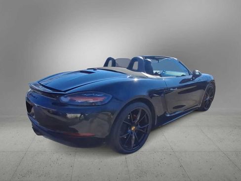 Used 2021 Porsche 718 Boxster S RWD image 8