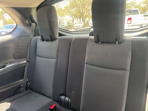 Used 2017 Nissan Pathfinder SV image 12