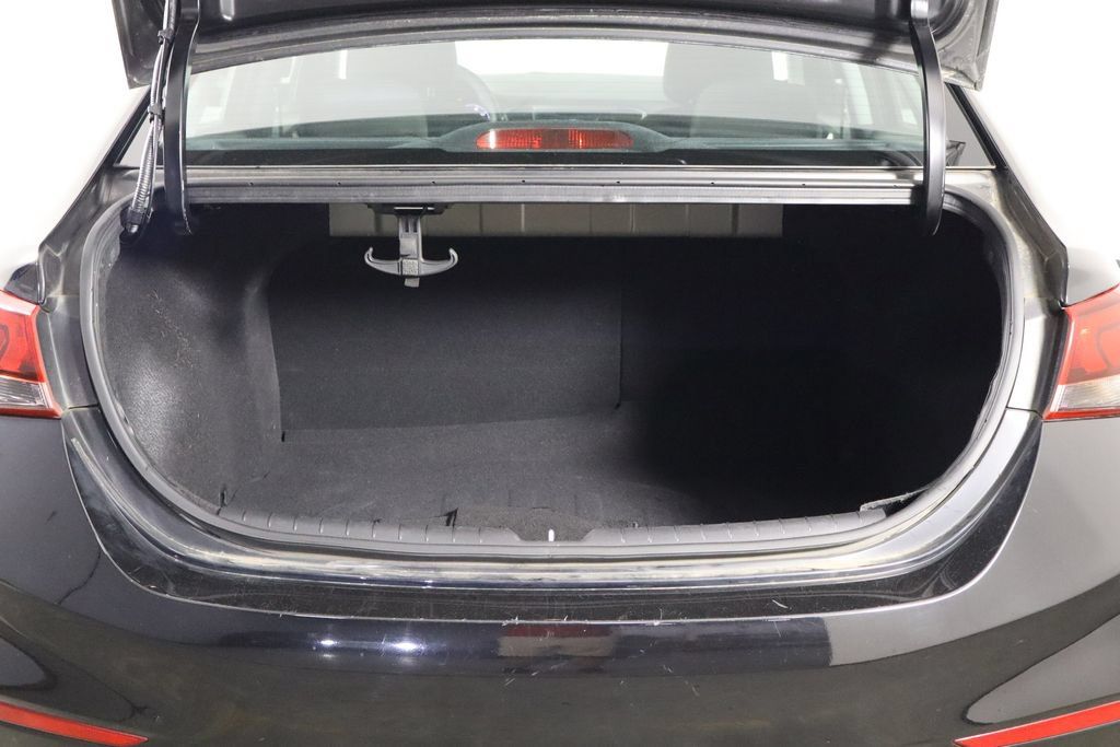Used 2022 Hyundai Accent SE FWD image 17