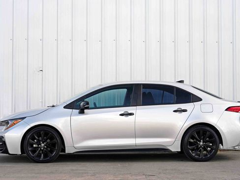 Used 2022 Toyota Corolla SE image 8