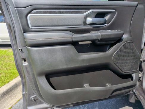 Used 2022 RAM 1500 Big Horn w/ Night Edition RWD image 9