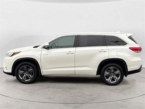 Used 2018 Toyota Highlander Limited image 4