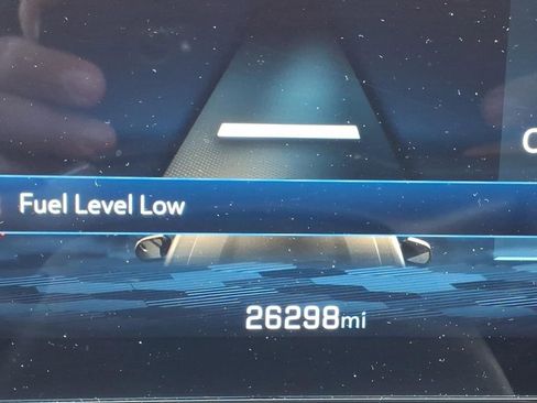 Used 2025 Chevrolet Equinox LT FWD image 25