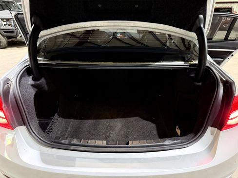 Used 2016 BMW 328i Sedan w/ Technology Package image 19