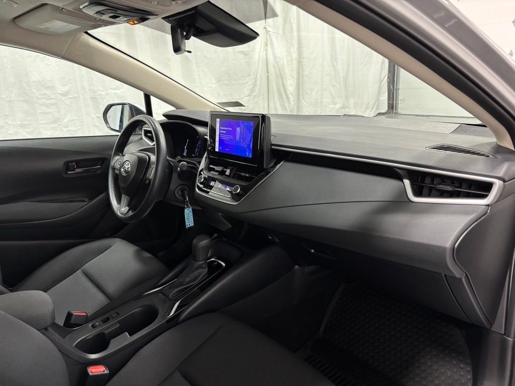Used 2026 Toyota Corolla LE FWD image 60