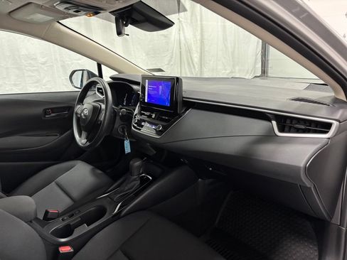 Used 2026 Toyota Corolla LE FWD image 60