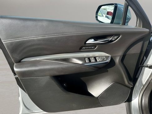 Used 2023 Cadillac XT4 Premium Luxury image 24