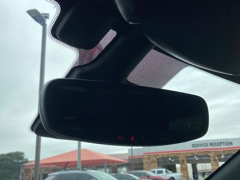 Used 2024 Dodge Durango GT RWD image 25