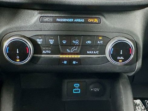 Used 2023 Ford Escape ST-Line FWD image 16