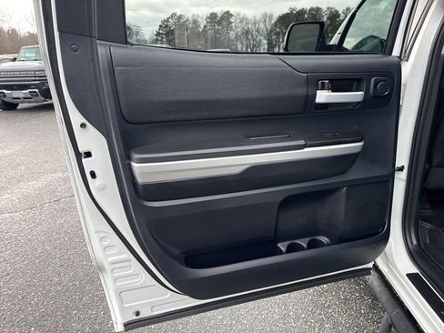 Used 2016 Toyota Tundra SR5 w/ SR5 Upgrade Package image 24