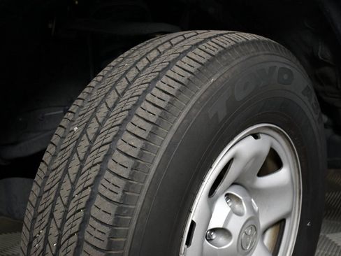 Certified 2022 Toyota Tacoma SR image 8