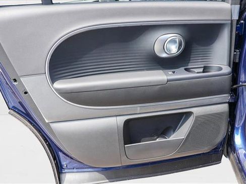 New 2026 Hyundai Ioniq 9 SE image 24