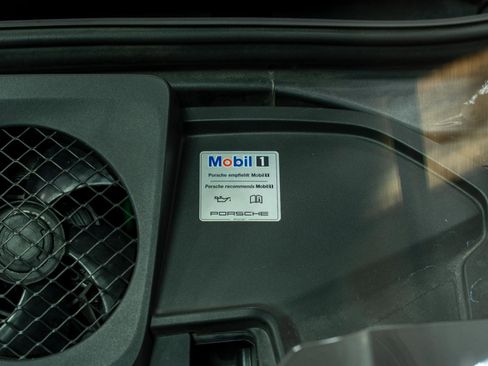 Used 2017 Porsche 911 Targa 4S image 32