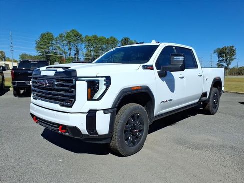 New 2026 GMC Sierra 2500 AT4 w/ AT4 Premium Plus Package image 3