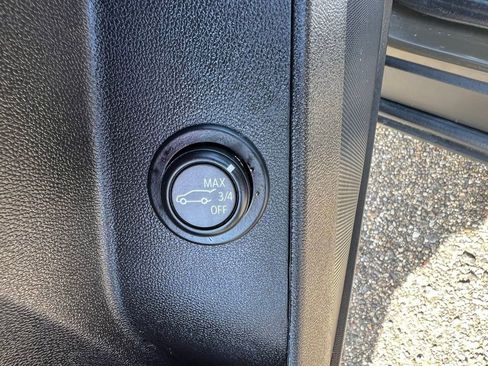 Used 2024 Chevrolet Equinox LT w/ LPO, Floor Liner Package FWD image 24