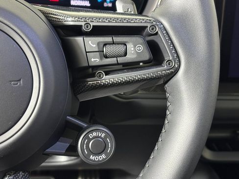 New 2026 Porsche Cayenne GTS image 26