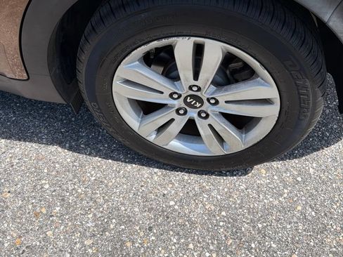 Used 2017 Kia Sportage LX w/ LX Popular Package FWD image 10