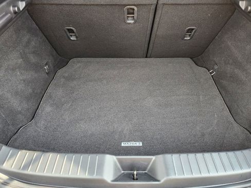 Used 2023 MAZDA MAZDA3 s image 32