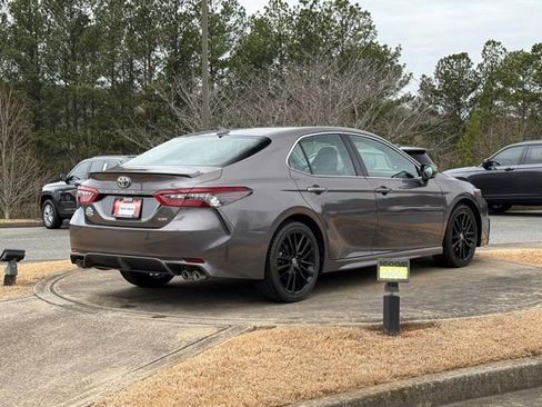 Used 2023 Toyota Camry XSE image 7