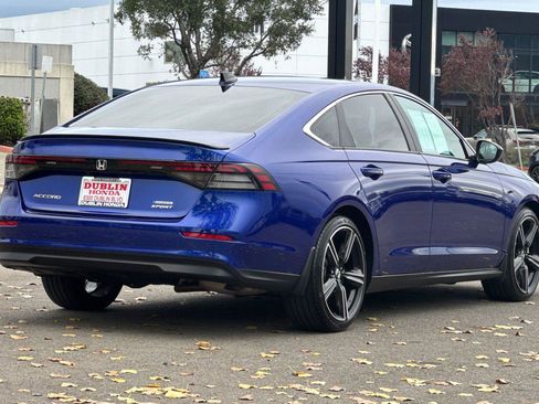 Used 2024 Honda Accord Sport image 4