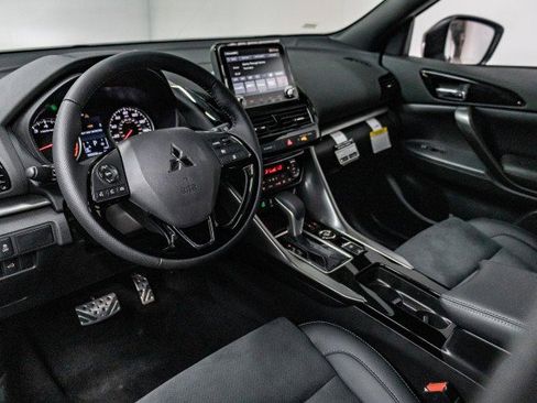 New 2025 Mitsubishi Eclipse Cross Black Edition image 5