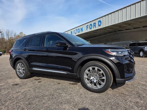 New 2026 Ford Explorer Platinum image 2