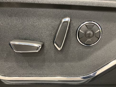 Used 2024 Ford F150 Platinum w/ FX4 Off-Road Package image 14