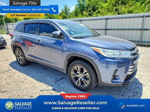 Used 2019 Toyota Highlander LE FWD image 5