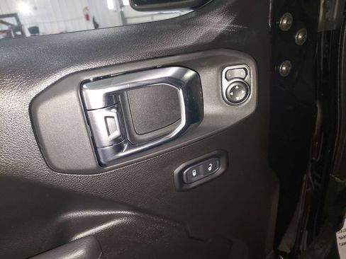 New 2026 Jeep Wrangler Unlimited Rubicon AWD/4WD image 19
