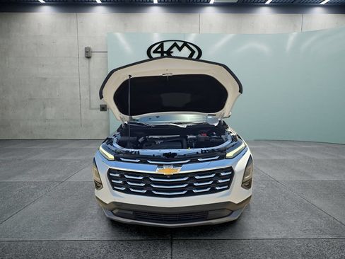 Used 2025 Chevrolet Equinox LT w/ Convenience Package II FWD image 9