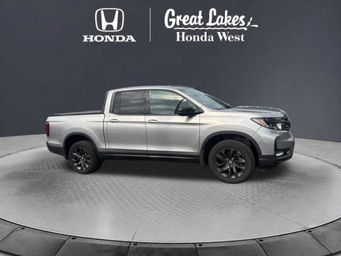 Used 2024 Honda Ridgeline Sport image 8