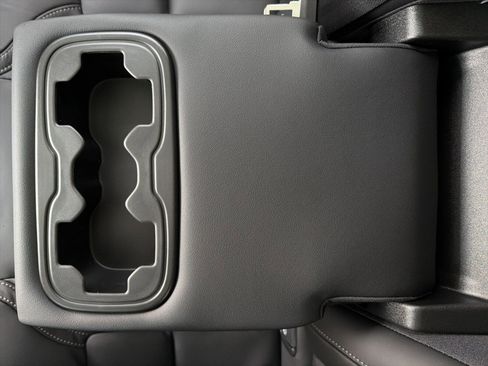 New 2026 Volvo XC60 B5 Ultra w/ Protection Package Premier image 52