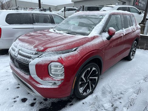 Used 2024 Mitsubishi Outlander SEL image 7