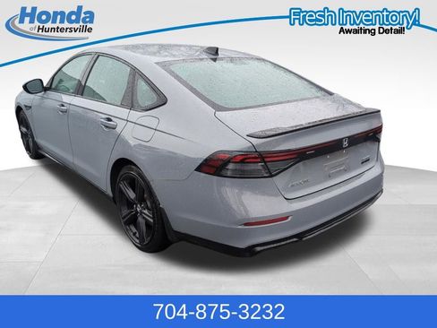 Used 2023 Honda Accord Sport image 5