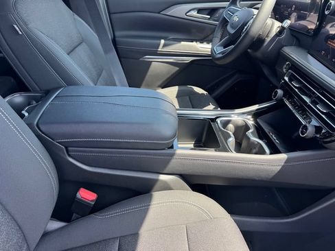 New 2026 Chevrolet Traverse LT FWD image 7