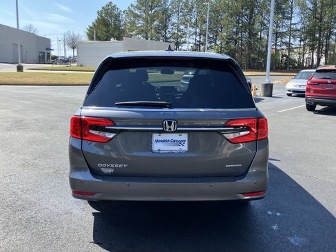 Certified 2023 Honda Odyssey Touring image 9