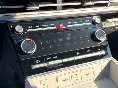 New 2026 Hyundai Santa Fe Calligraphy FWD image 22