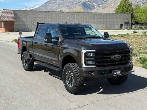 Used 2024 Ford F350 Lariat w/ Lariat Ultimate Package AWD/4WD image 2