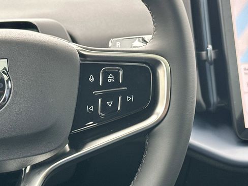 New 2026 Volvo EX30 Cross Country Ultra image 9