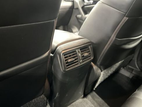 Used 2018 Nissan Rogue Sport SL w/ SL Premium Package AWD/4WD image 31