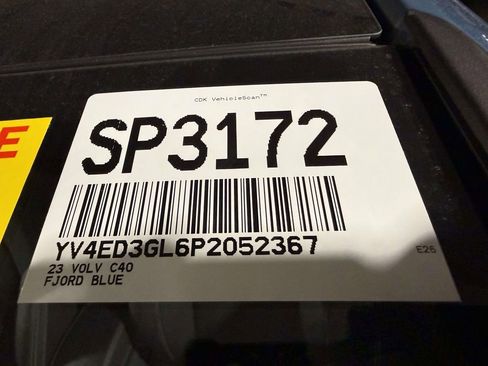 Used 2023 Volvo C40 P8 Recharge Plus w/ Climate Package AWD/4WD image 6